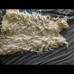 Long shaggy knitted vest